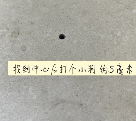 罗城瓷砖空鼓维修公司专业解答在瓷砖铺贴过程中，如果砂料搅拌不均匀，将会带来以下问题